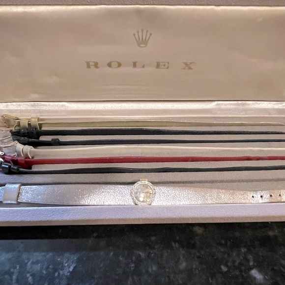 60’s era vintage Rolex Chameleon watch. With replacement bands in original box - Picture 2 of 5